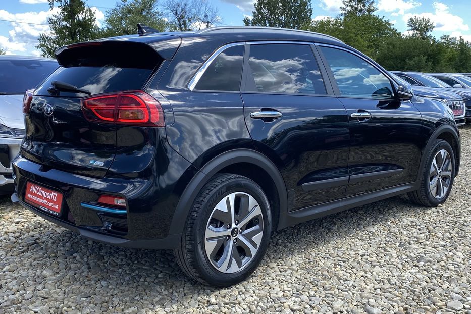 Продам Kia Niro 64 кВт Макс. комплектація 2021 года в Львове