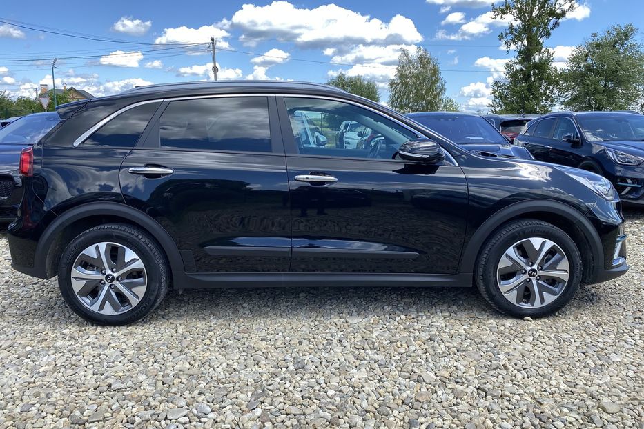 Продам Kia Niro 64 кВт Макс. комплектація 2021 года в Львове