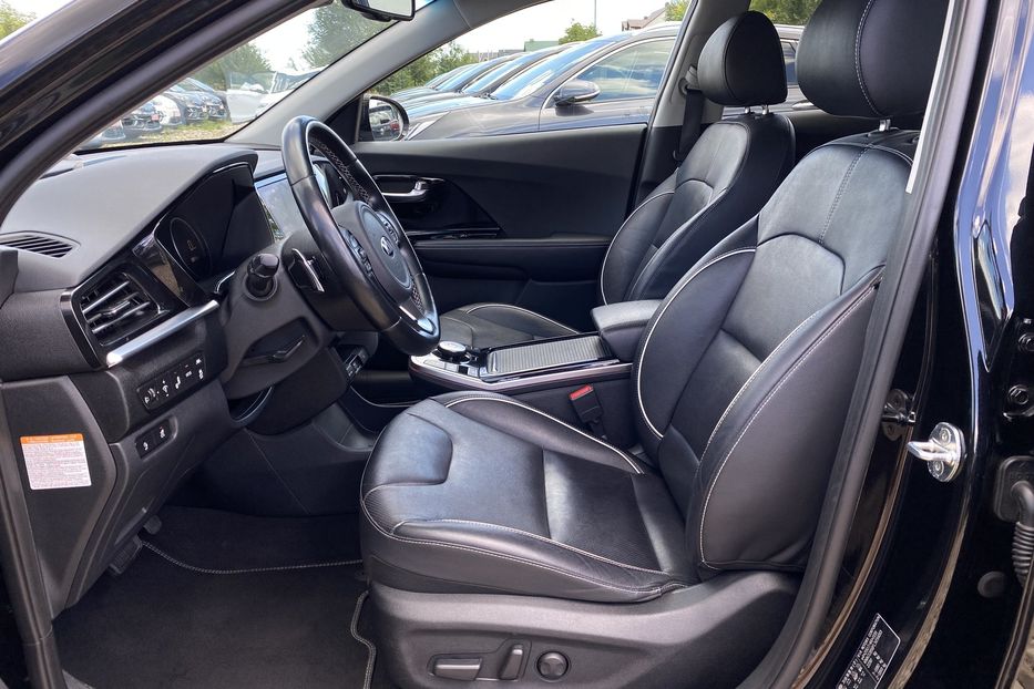 Продам Kia Niro 64 кВт Макс. комплектація 2021 года в Львове