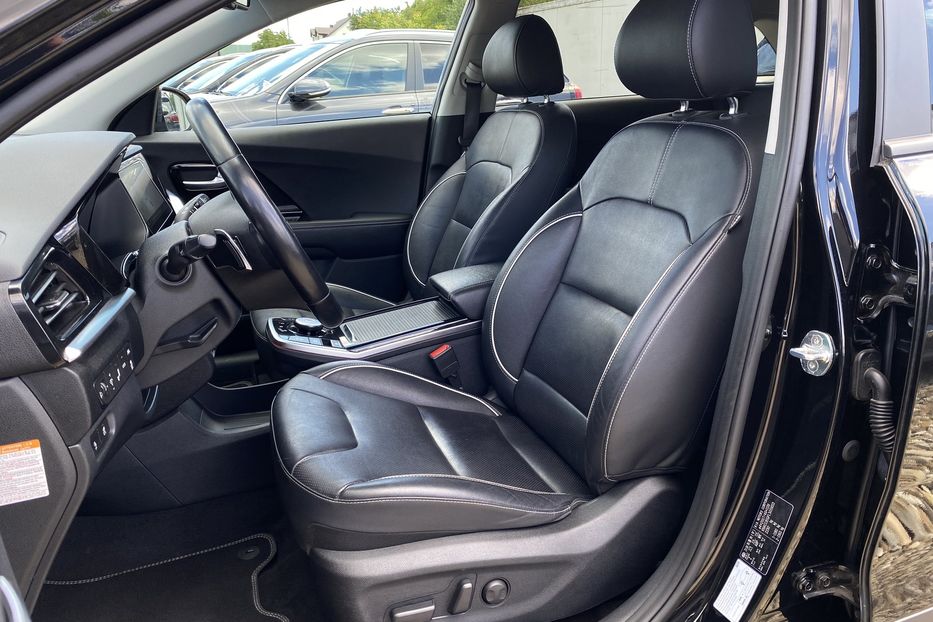 Продам Kia Niro 64 кВт Макс. комплектація 2021 года в Львове