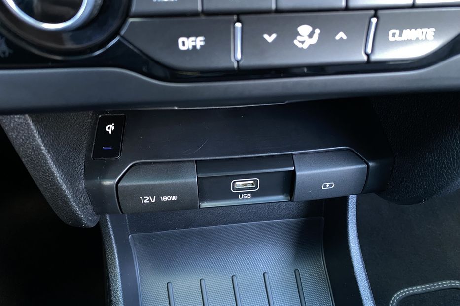 Продам Kia Niro 64 кВт Макс. комплектація 2021 года в Львове