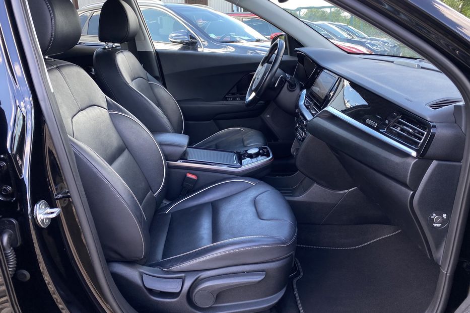 Продам Kia Niro 64 кВт Макс. комплектація 2021 года в Львове