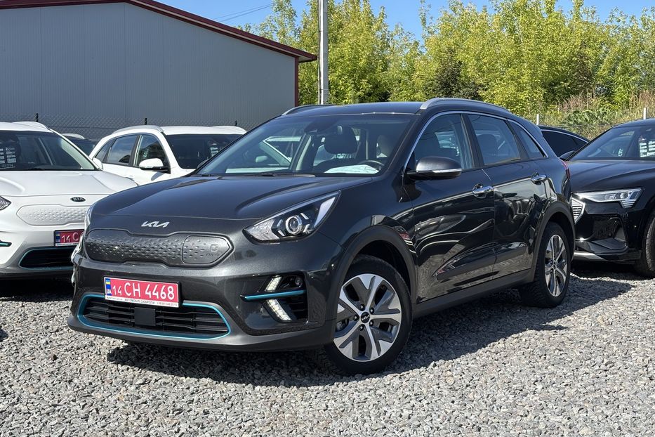 Продам Kia Niro 64квт 2022 года в Львове