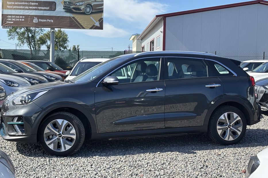 Продам Kia Niro 64квт 2022 года в Львове