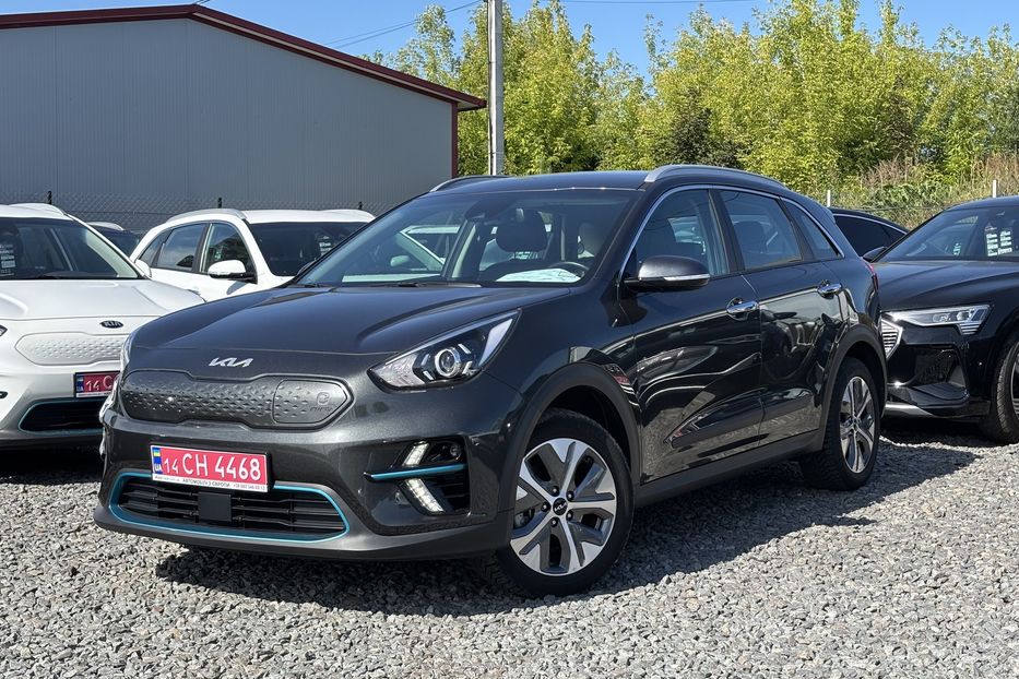 Продам Kia Niro 64квт 2022 года в Львове