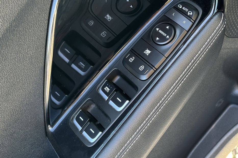 Продам Kia Niro 64квт 2022 года в Львове