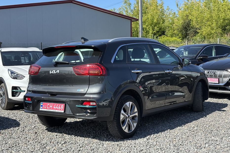 Продам Kia Niro 64квт 2022 года в Львове