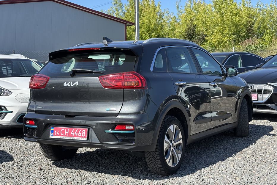 Продам Kia Niro 64квт 2022 года в Львове