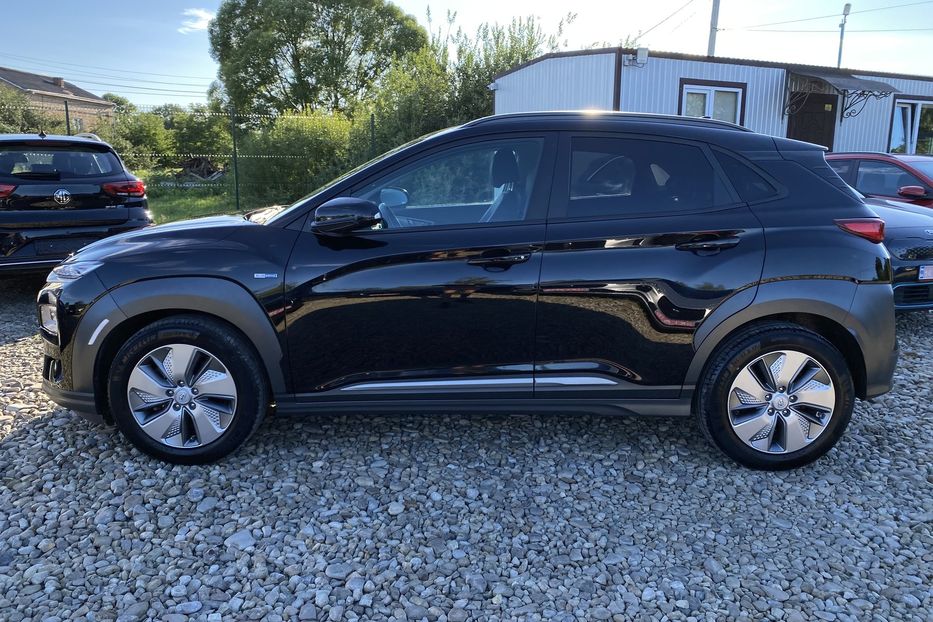 Продам Hyundai Kona 64кВт. Premium. ЗАРЕЗЕРВОВАНО 2021 года в Львове