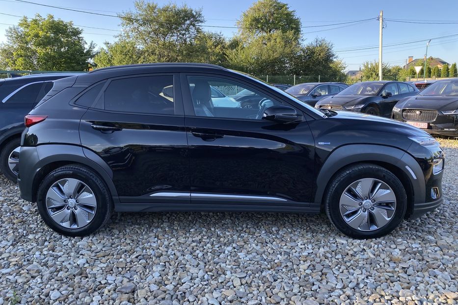 Продам Hyundai Kona 64кВт. Premium. ЗАРЕЗЕРВОВАНО 2021 года в Львове