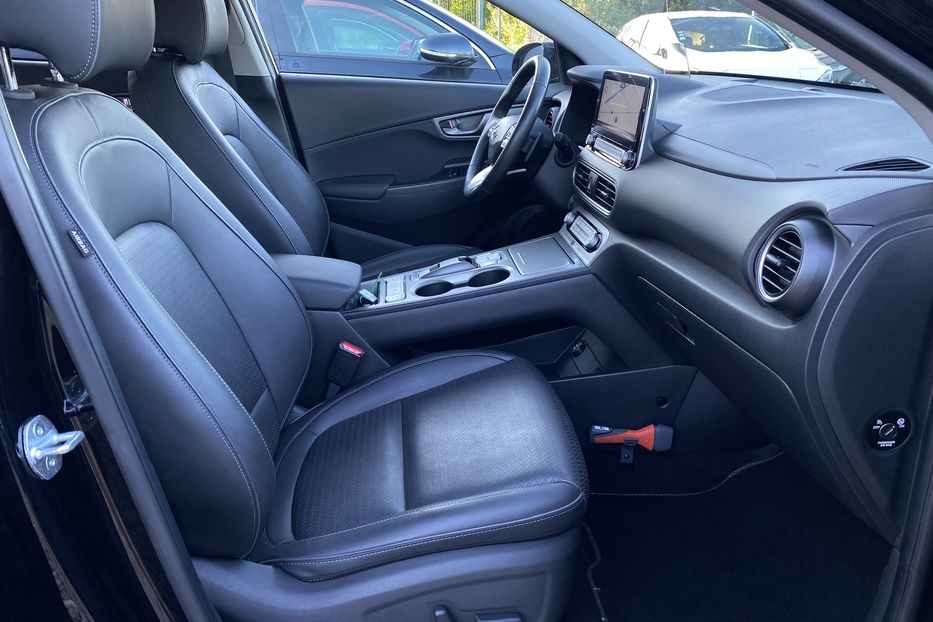 Продам Hyundai Kona 64кВт. Premium. ЗАРЕЗЕРВОВАНО 2021 года в Львове