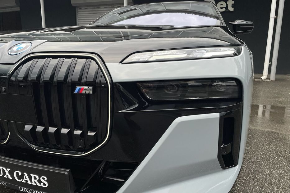 Продам BMW 760 I7 M70 2023 года в Киеве