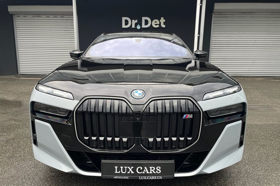 Продам BMW 760 I7 M70 2023 года в Киеве