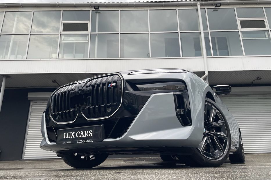 Продам BMW 760 I7 M70 2023 года в Киеве