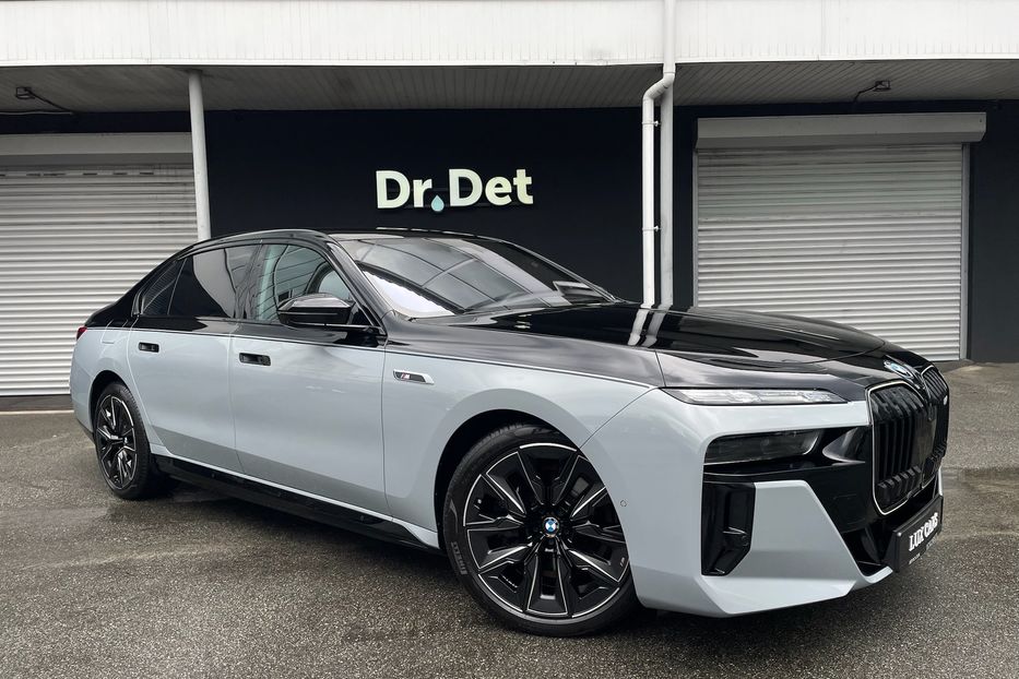 Продам BMW 760 I7 M70 2023 года в Киеве