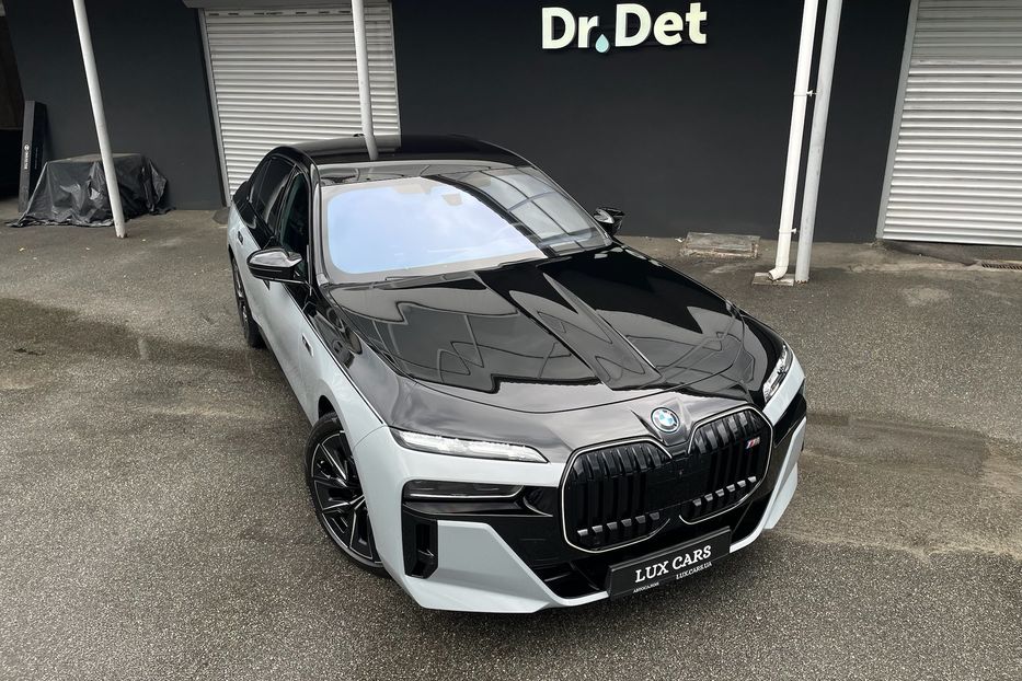 Продам BMW 760 I7 M70 2023 года в Киеве