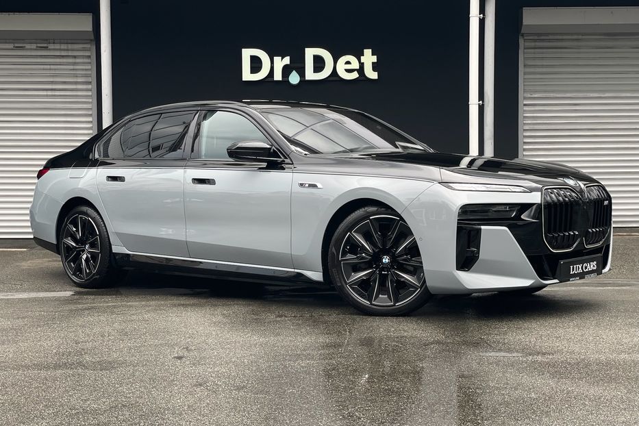 Продам BMW 760 I7 M70 2023 года в Киеве