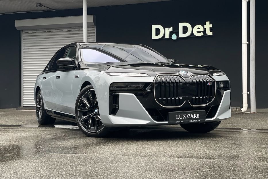 Продам BMW 760 I7 M70 2023 года в Киеве