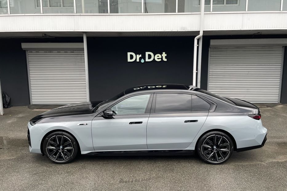 Продам BMW 760 I7 M70 2023 года в Киеве