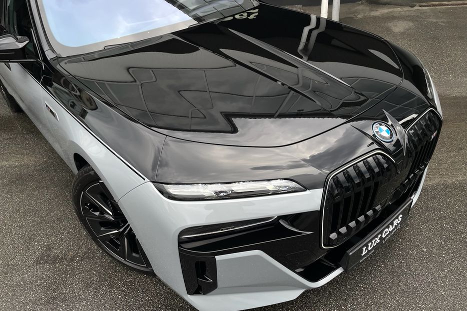 Продам BMW 760 I7 M70 2023 года в Киеве