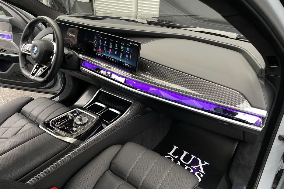 Продам BMW 760 I7 M70 2023 года в Киеве