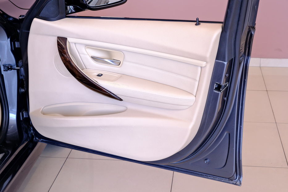Продам BMW 328 Xi 2015 года в Одессе
