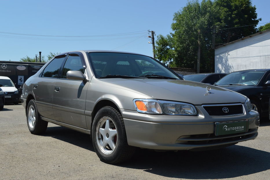 Продам Toyota Camry 2.2 2000 года в Одессе