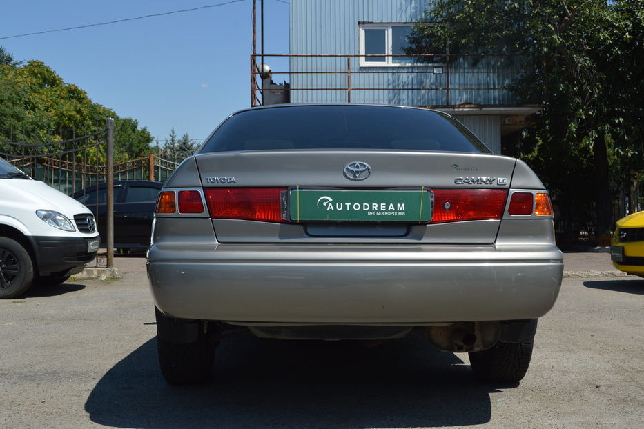 Продам Toyota Camry 2.2 2000 года в Одессе