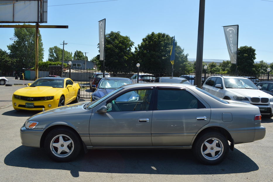 Продам Toyota Camry 2.2 2000 года в Одессе