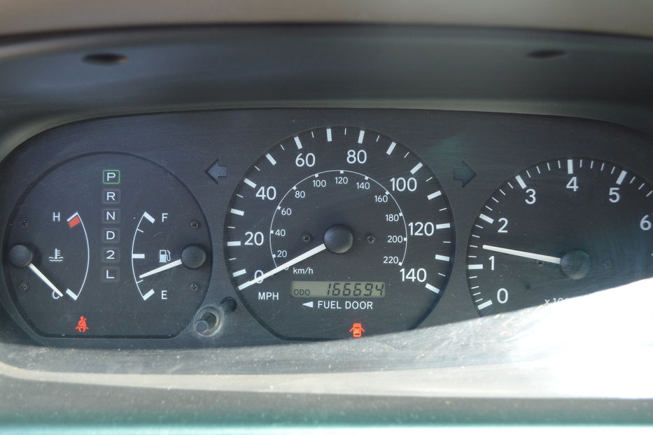 Продам Toyota Camry 2.2 2000 года в Одессе