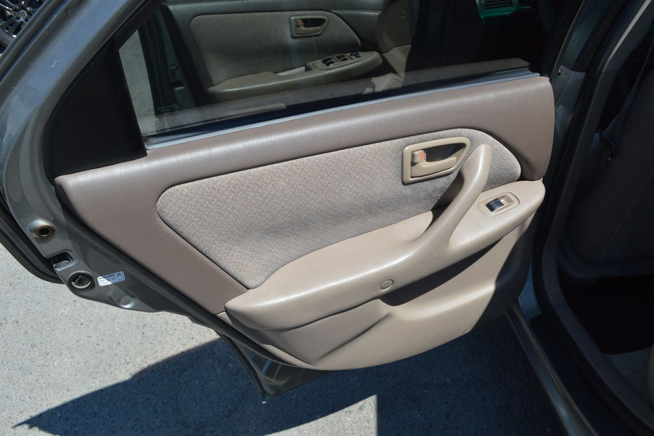 Продам Toyota Camry 2.2 2000 года в Одессе