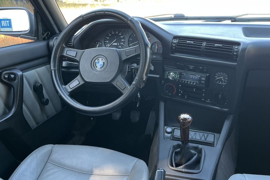 Продам BMW 324 E30  1985 года в Николаеве