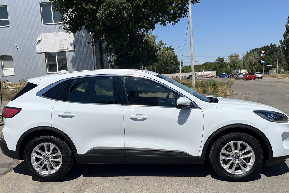 Продам Ford Kuga Офіційна 2020 года в Николаеве