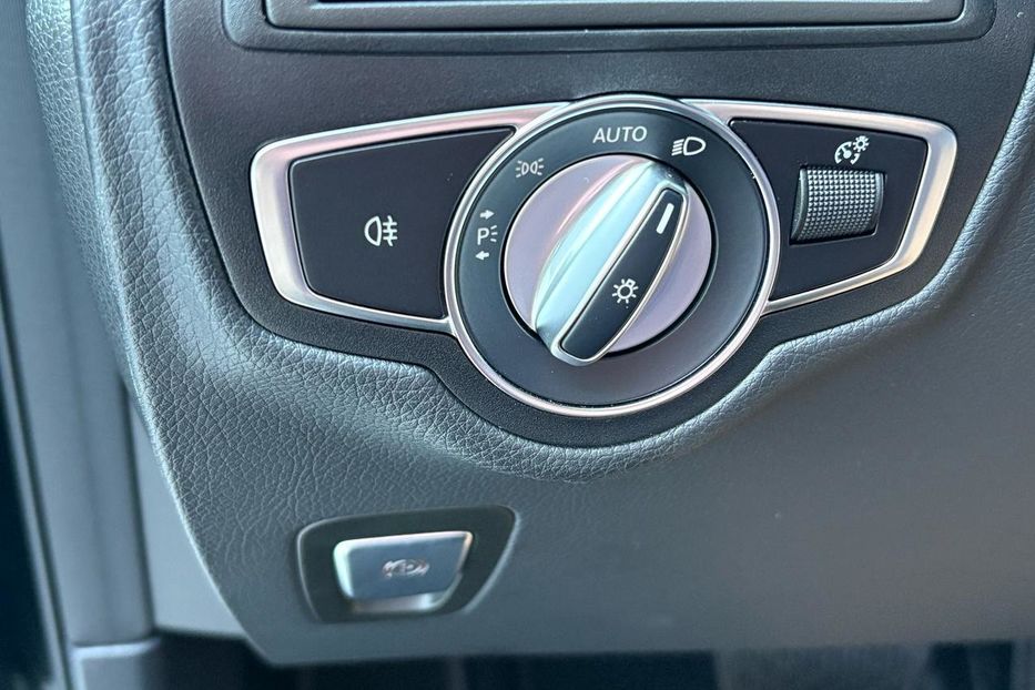 Продам Mercedes-Benz GLC-Class 4x4 LED NAVI KLIMA  2020 года в Львове