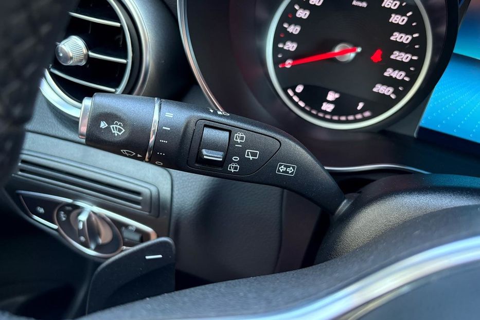 Продам Mercedes-Benz GLC-Class 4x4 LED NAVI KLIMA  2020 года в Львове
