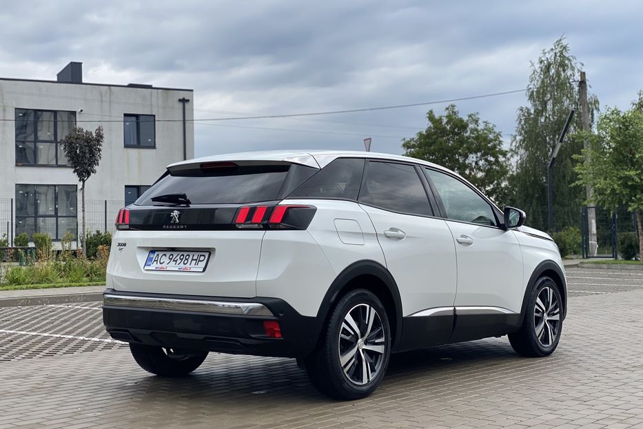 Продам Peugeot 3008 2017 года в Луцке