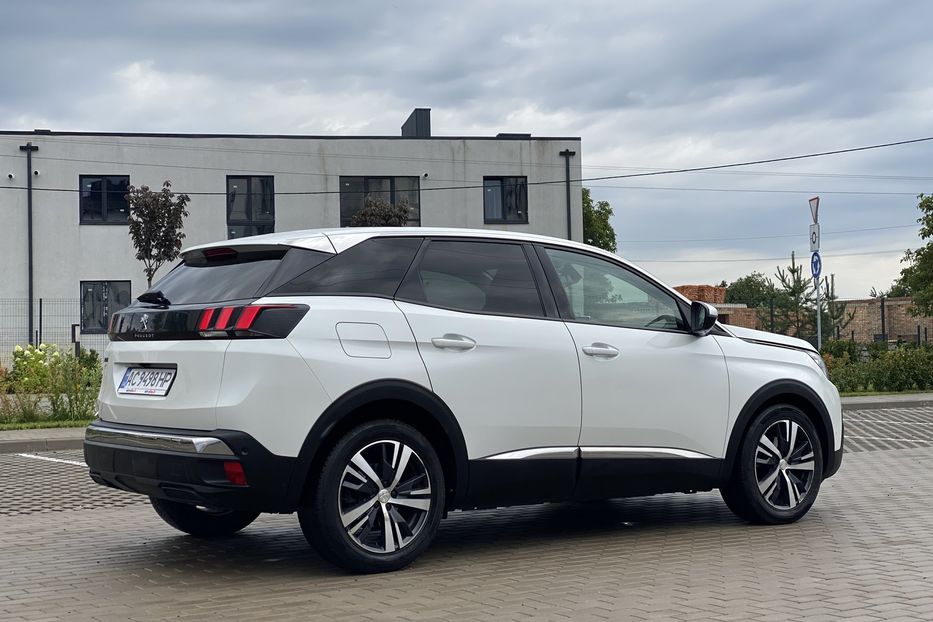 Продам Peugeot 3008 2017 года в Луцке