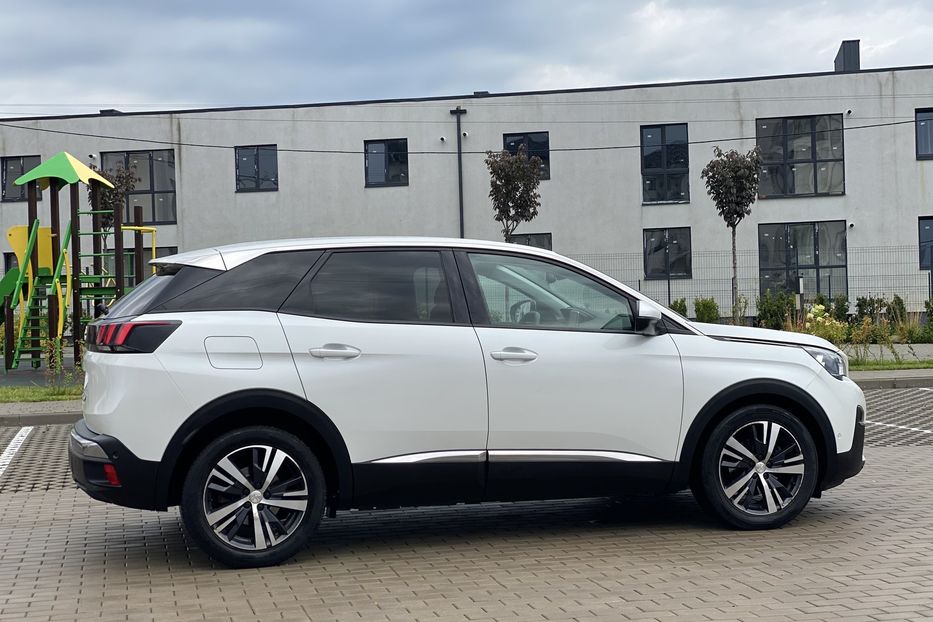 Продам Peugeot 3008 2017 года в Луцке