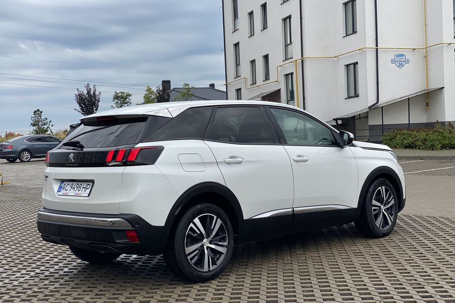 Продам Peugeot 3008 2017 года в Луцке