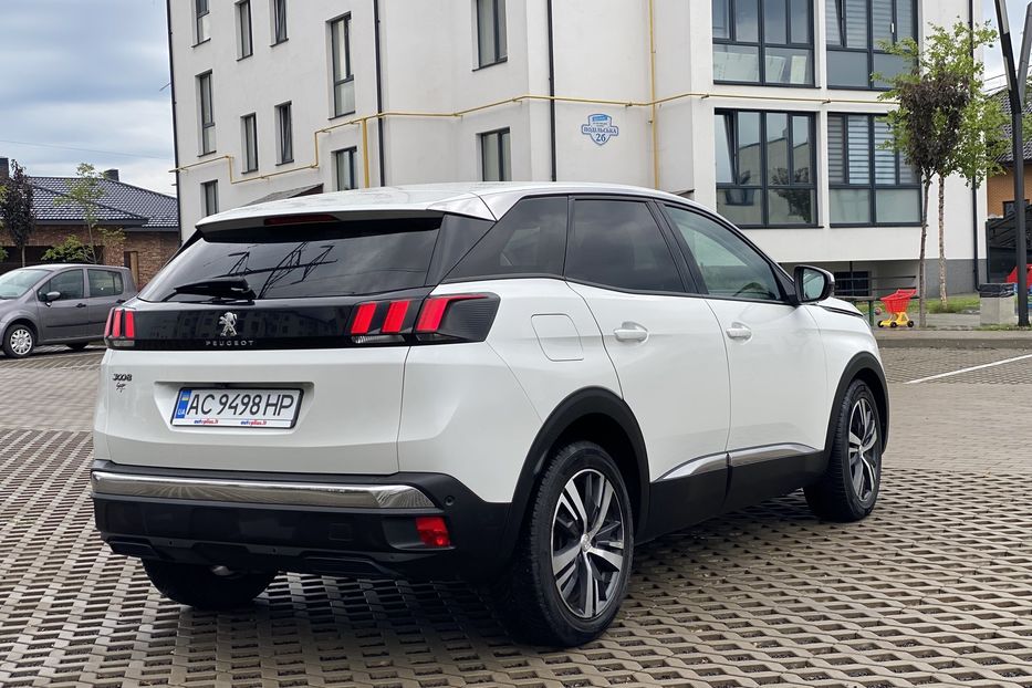 Продам Peugeot 3008 2017 года в Луцке