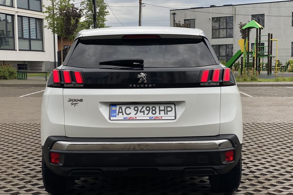 Продам Peugeot 3008 2017 года в Луцке