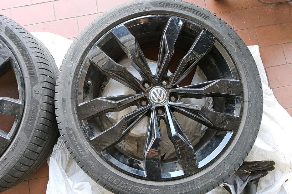 Продам Volkswagen Tiguan R-Line HL 140kw 4x4 v1470 2020 года в Луцке