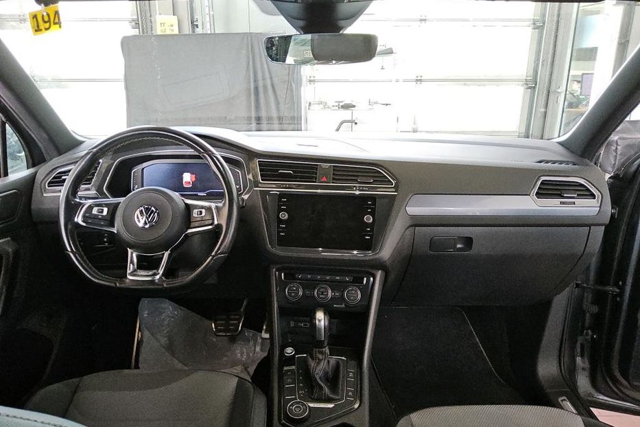 Продам Volkswagen Tiguan R-Line HL 140kw 4x4 v1470 2020 года в Луцке
