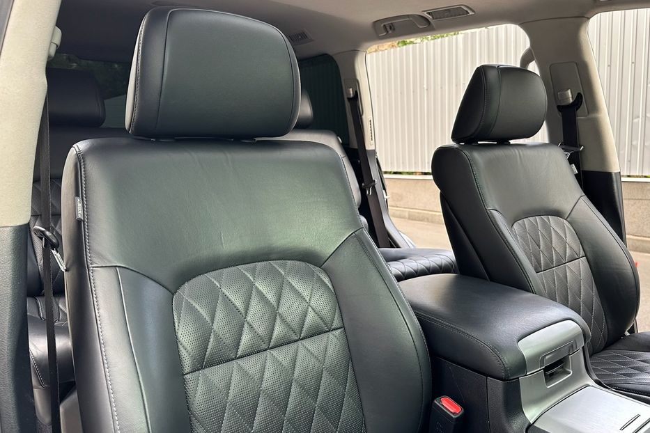 Продам Toyota Land Cruiser 200 4.5D SPECIAL EDITION 2017 года в Киеве