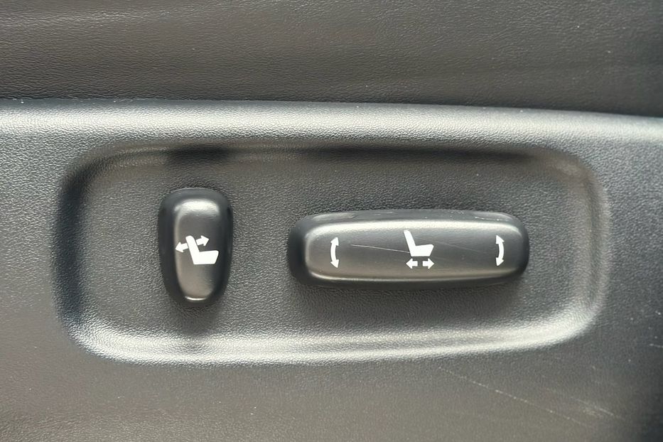 Продам Toyota Land Cruiser 200 4.5D SPECIAL EDITION 2017 года в Киеве