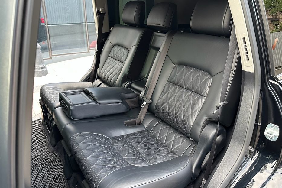 Продам Toyota Land Cruiser 200 4.5D SPECIAL EDITION 2017 года в Киеве