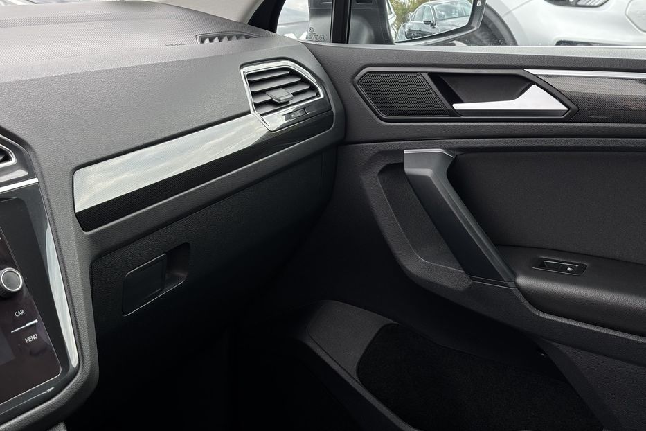 Продам Volkswagen Tiguan 2.0диз 147kW DSG Elegance 4х4 2021 года в Львове