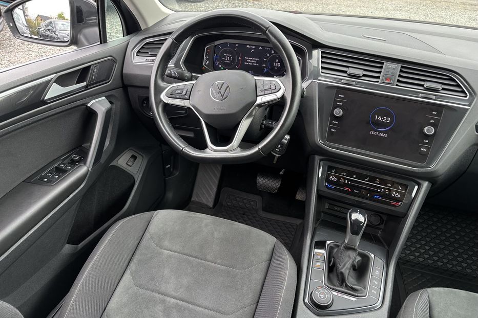 Продам Volkswagen Tiguan 2.0диз 147kW DSG Elegance 4х4 2021 года в Львове