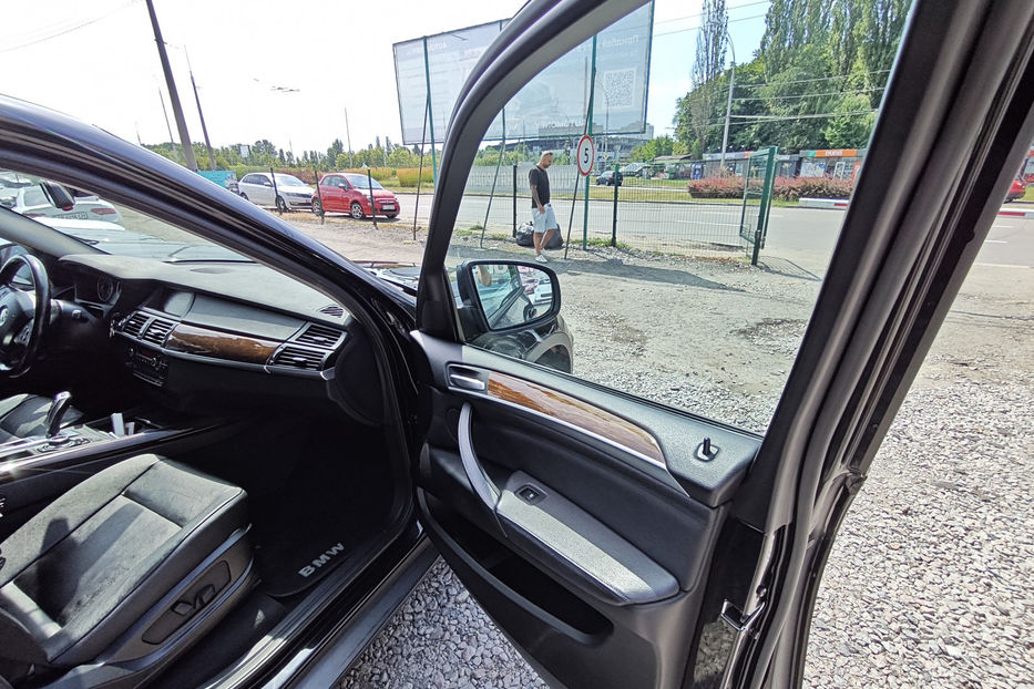 Продам BMW X5 2010 года в Киеве