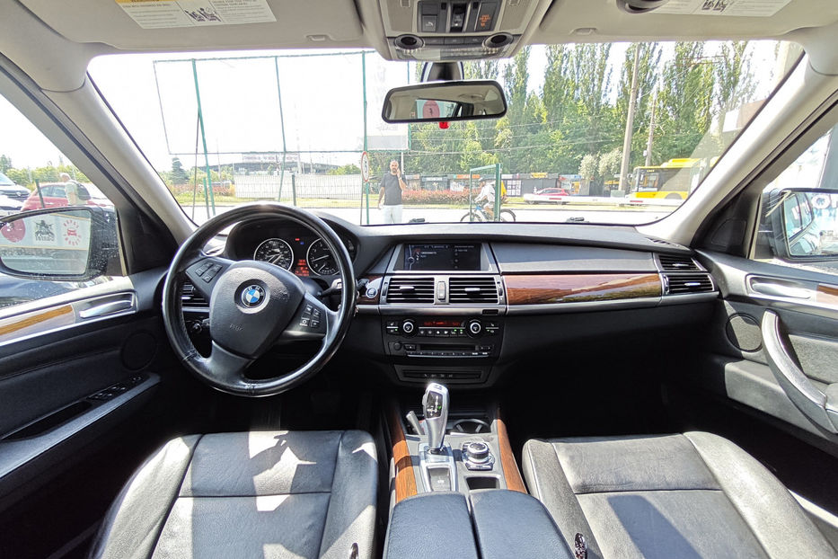 Продам BMW X5 2010 года в Киеве